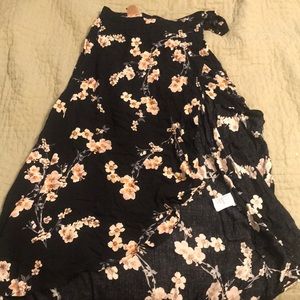 American eagle floral maxi skirt!